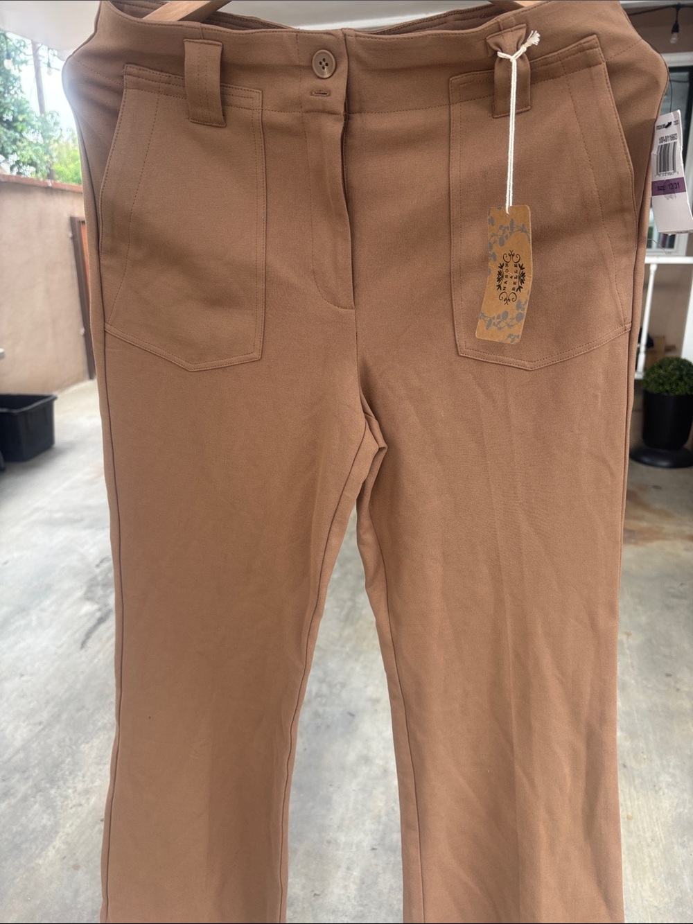 Wide-Leg High-Rise Women's Pants in Camel Brown